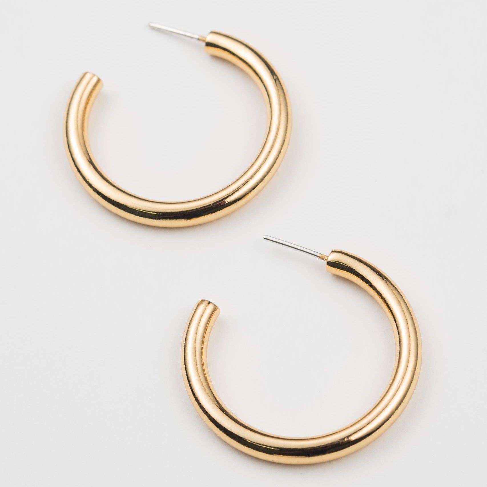 The Avery Classic Gold Hoop Earrings