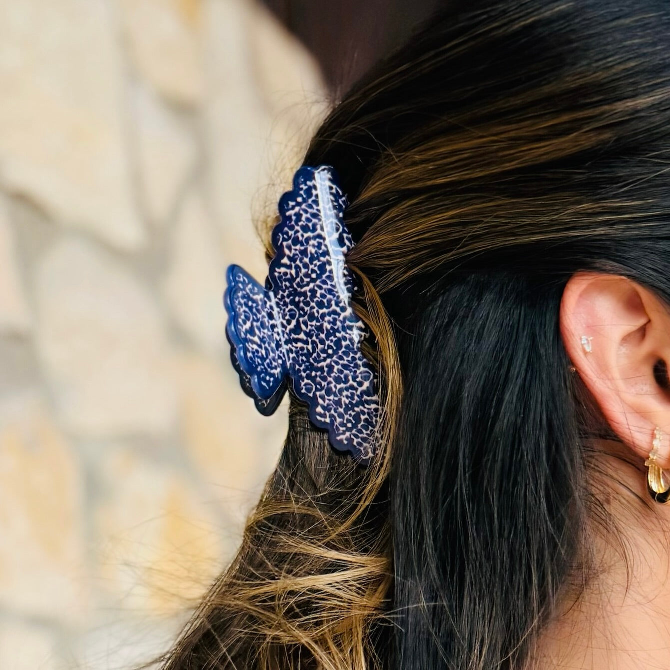 The Porcelain Bloom Claw Clip