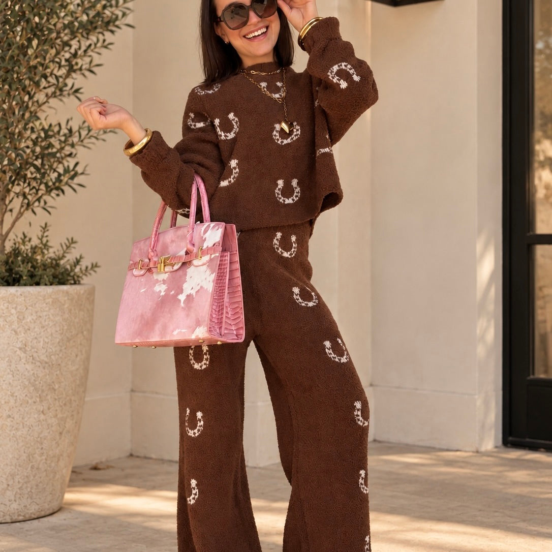 The Saddle & Stitch Horseshoe Teddy Knit Set