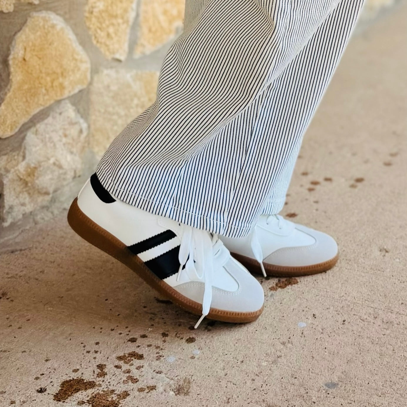 Sole Mates Low Top Lifestyle Sneakers