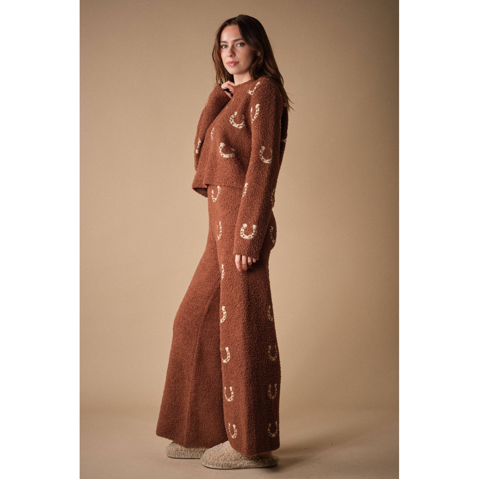 The Saddle & Stitch Horseshoe Teddy Knit Set