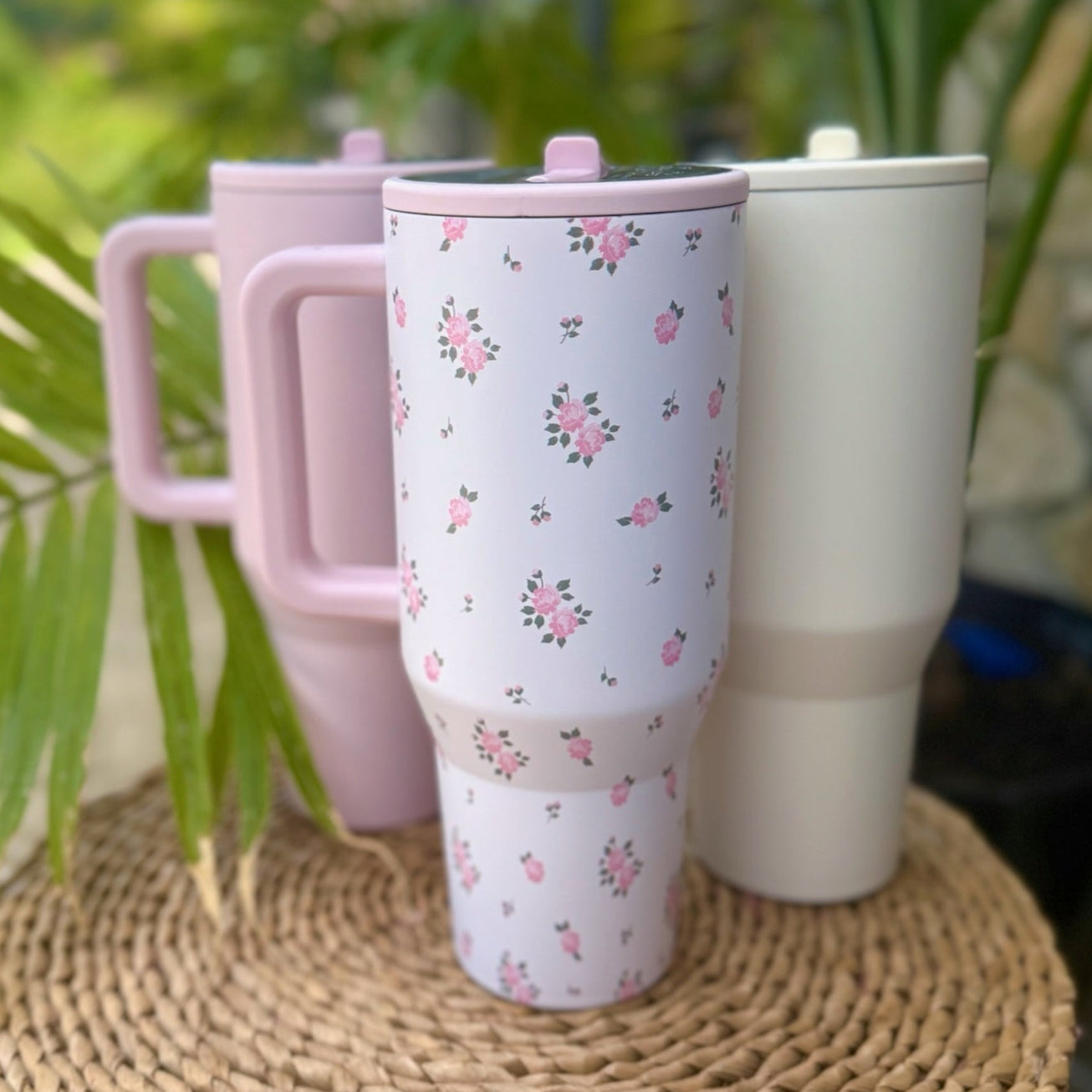 40oz tumbler, leakproof tumbler, insulated water cup, triple wall tumbler, cupholder friendly tumbler, large travel mug, hydration tumbler, reusable drinkware, soft touch lid tumbler, flip straw tumbler, stainless steel tumbler, modern water cup, durable travel tumbler, no spill tumbler, insulated coffee cup, everyday hydration cup, trendy tumblers for women, cute drink tumblers, eco-friendly drinkware, large capacity tumbler, hydration essential, on-the-go tumbler, aesthetic tumblers, 40oz insulated mug