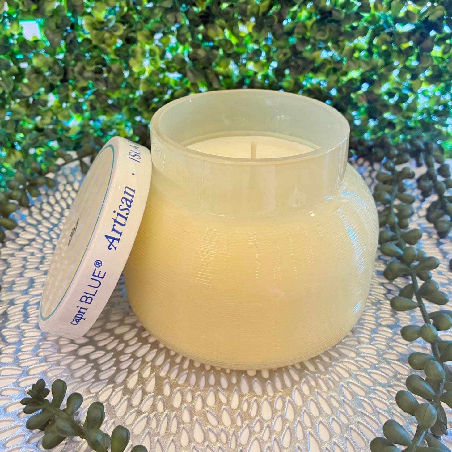 Isla Bloom Caffe Capri 19oz Candle
