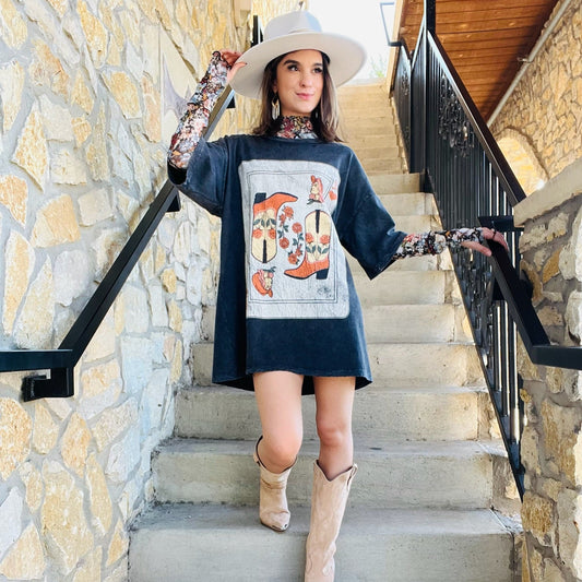 white wool felt hat, western chic hat, fall winter hat, concert outfit accessory, rodeo style hat, women’s cowboy hat, wide brim felt hat, white statement hat, boho western fashion, dressy felt hat, elasta-fit comfort band, solid white hat, wool hat with band, trendy fall accessory, cozy winter outfit hat, classic western style hat, flowy dress and boots outfit, versatile wool felt hat, all-day wear hat, chic white brim hat