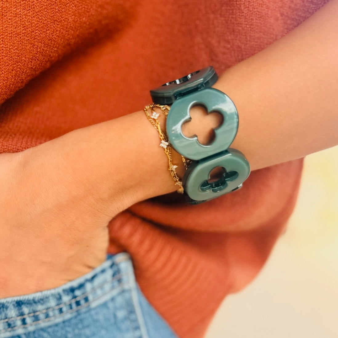 Briley Resin Clover Bracelet