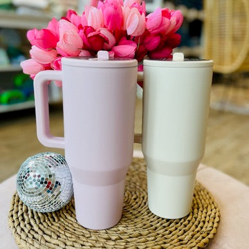 40oz tumbler, leakproof tumbler, insulated water cup, triple wall tumbler, cupholder friendly tumbler, large travel mug, hydration tumbler, reusable drinkware, soft touch lid tumbler, flip straw tumbler, stainless steel tumbler, modern water cup, durable travel tumbler, no spill tumbler, insulated coffee cup, everyday hydration cup, trendy tumblers for women, cute drink tumblers, eco-friendly drinkware, large capacity tumbler, hydration essential, on-the-go tumbler, aesthetic tumblers, 40oz insulated mug