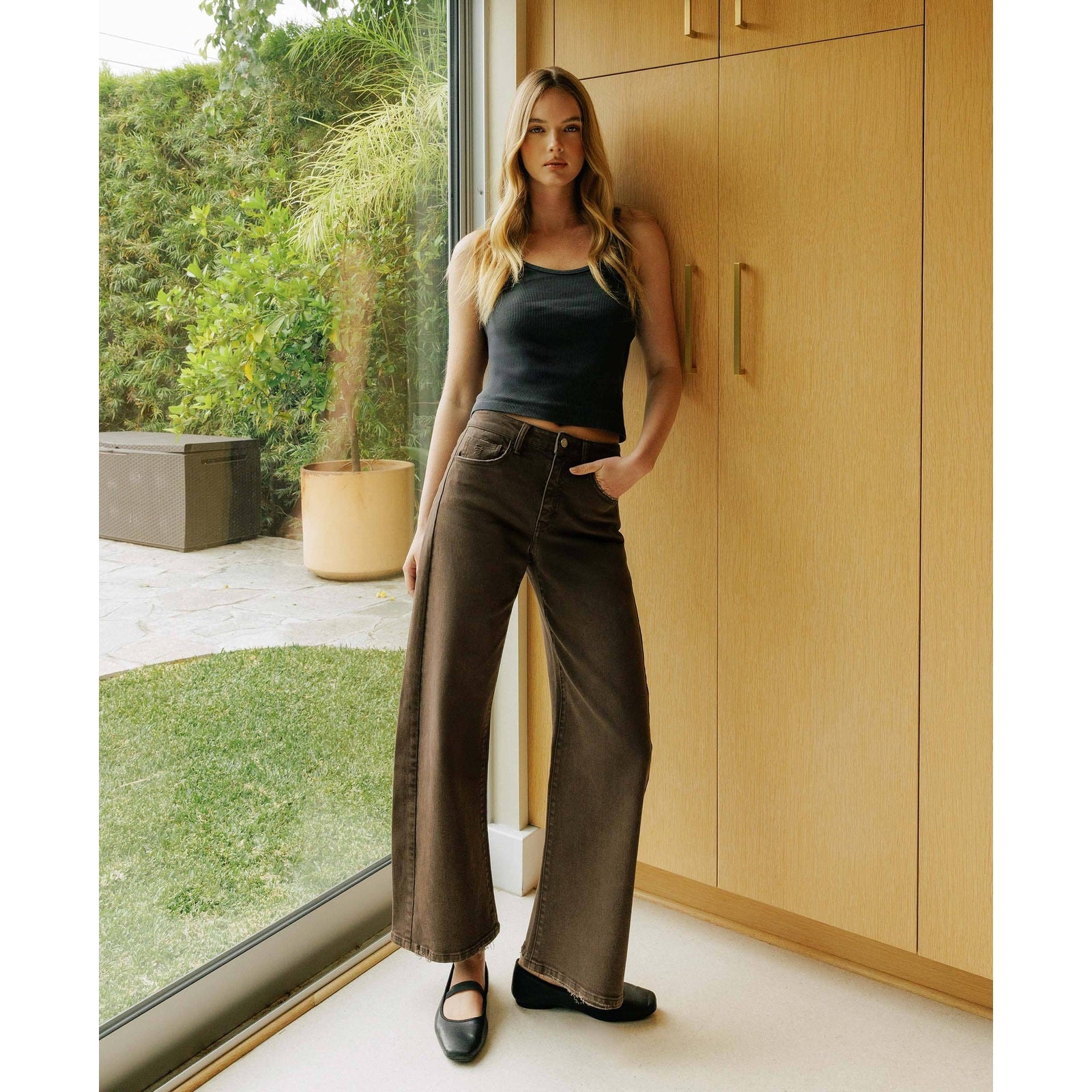 The Espresso Edit Barrel Jeans