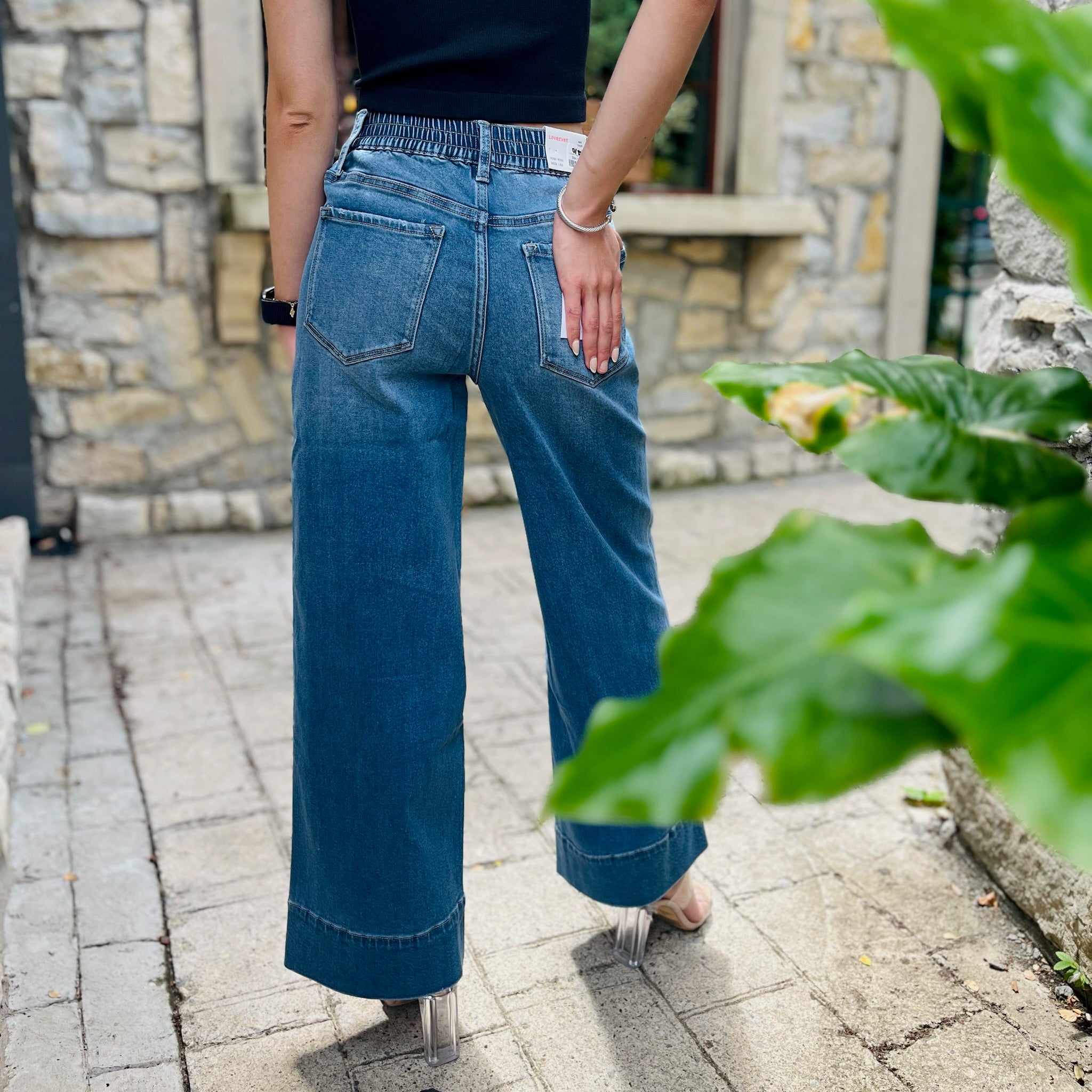 high rise wide leg jeans, elastic waistband jeans, cropped wide leg denim, comfort stretch jeans, utility pocket jeans, relaxed fit denim, tencel blend jeans, soft stretchy jeans, casual everyday jeans, modern wide leg pants, comfy travel jeans, laid back denim style, flattering high waist jeans, versatile cropped jeans, easy fit denim, weekend outfit jeans, polished casual jeans, lightweight wide leg jeans, trendy relaxed jeans, wardrobe essential denim