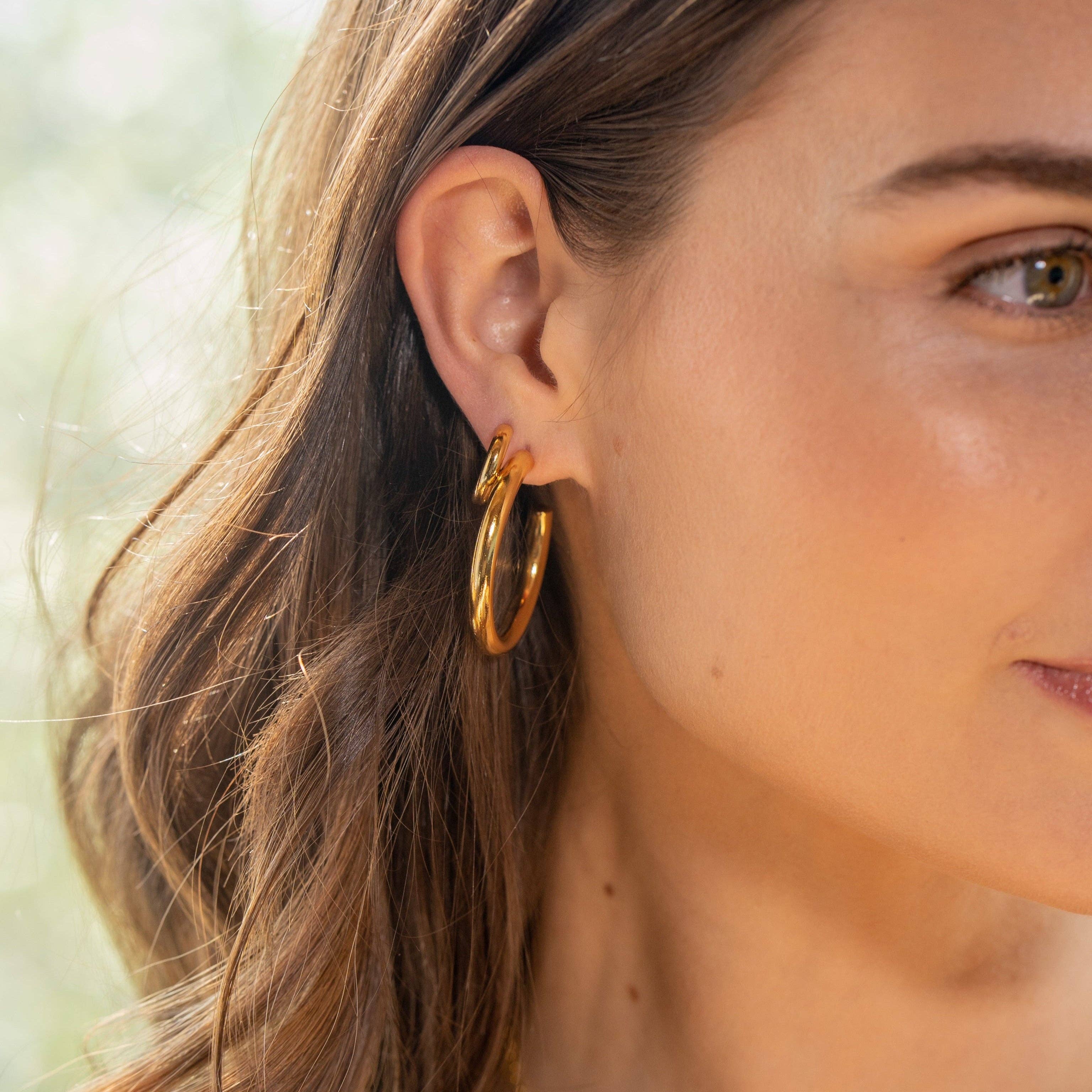 The Avery Classic Gold Hoop Earrings