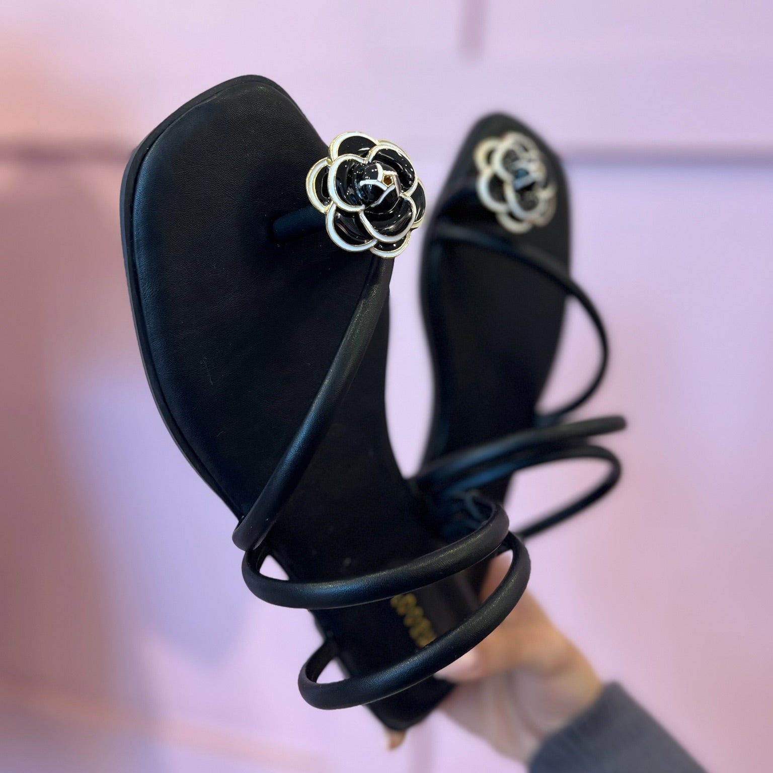 Summer sandal, summer flats, cute flip flops , fun dress sandals, black sandals, cream sandals, neutral sandals, Sandals McKinney Texas, Sandals Karadise, Sandals Karadise Boutique