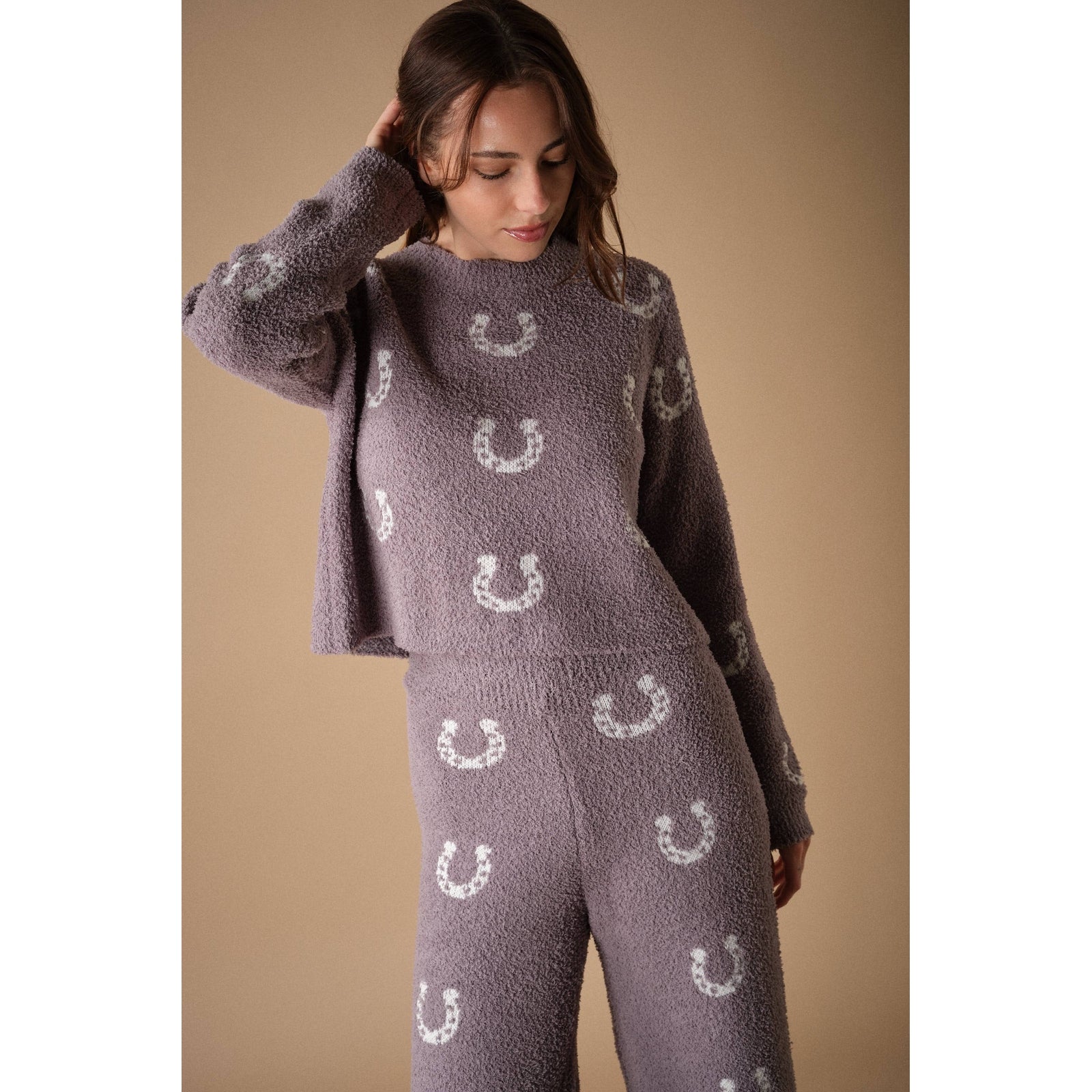 The Saddle & Stitch Horseshoe Teddy Knit Set