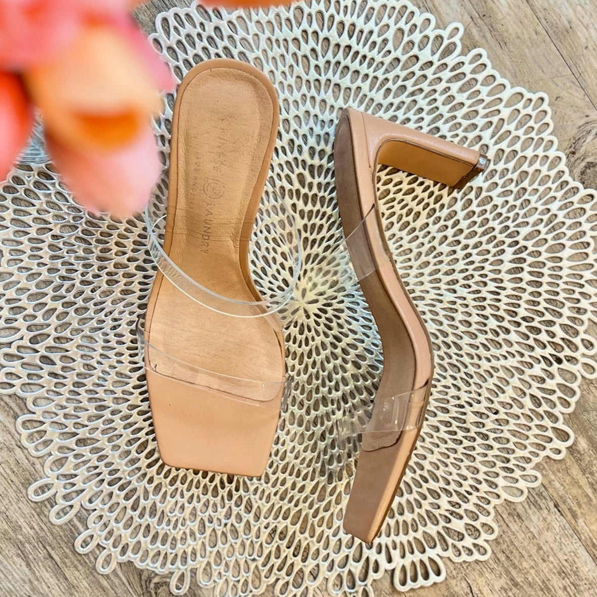 clear heel, skinny heel, neutral heel, simple heel, chic elegant heel, mckinney boutiuque, prosper boutique, mckinney,
Formal Heel.
