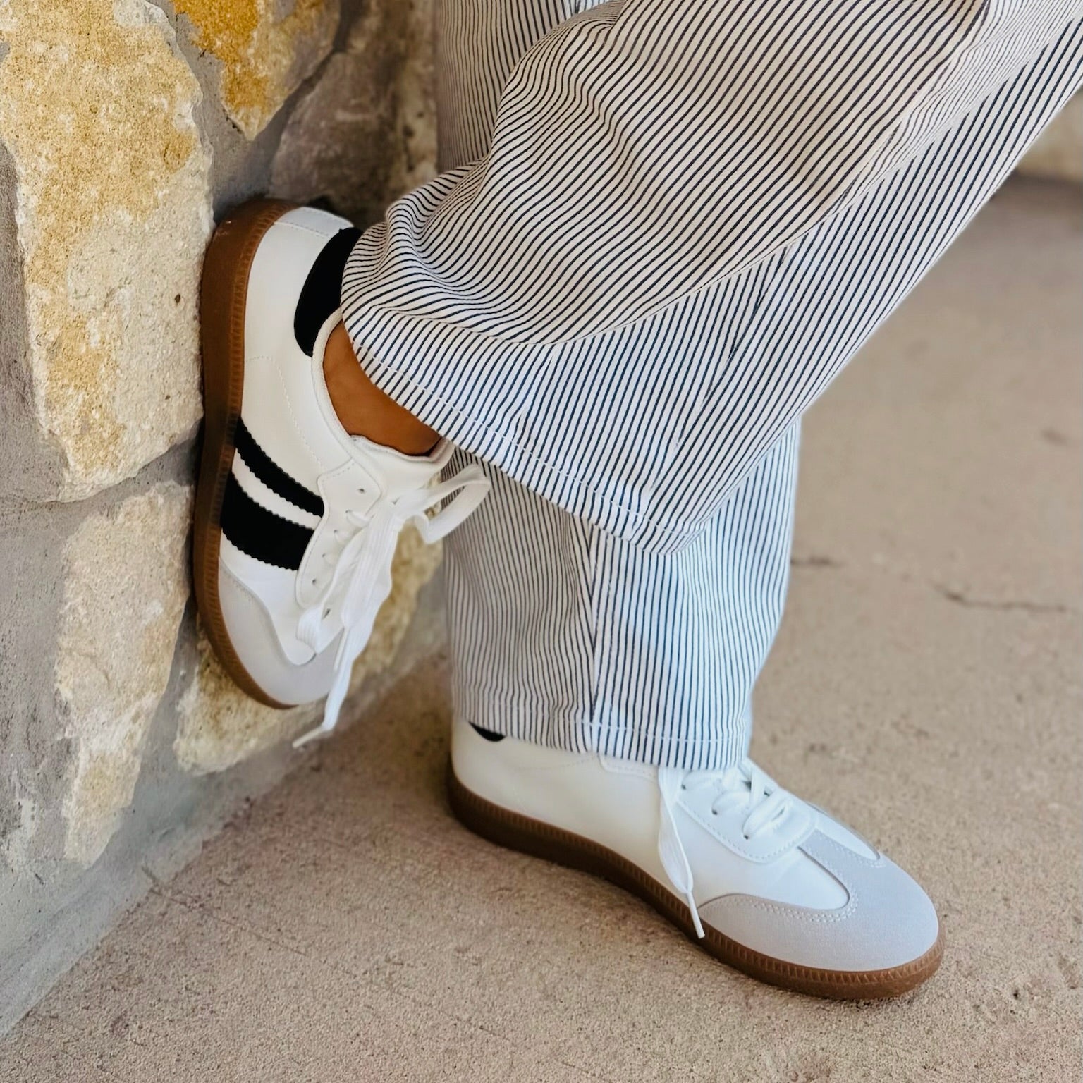 Sole Mates Low Top Lifestyle Sneakers