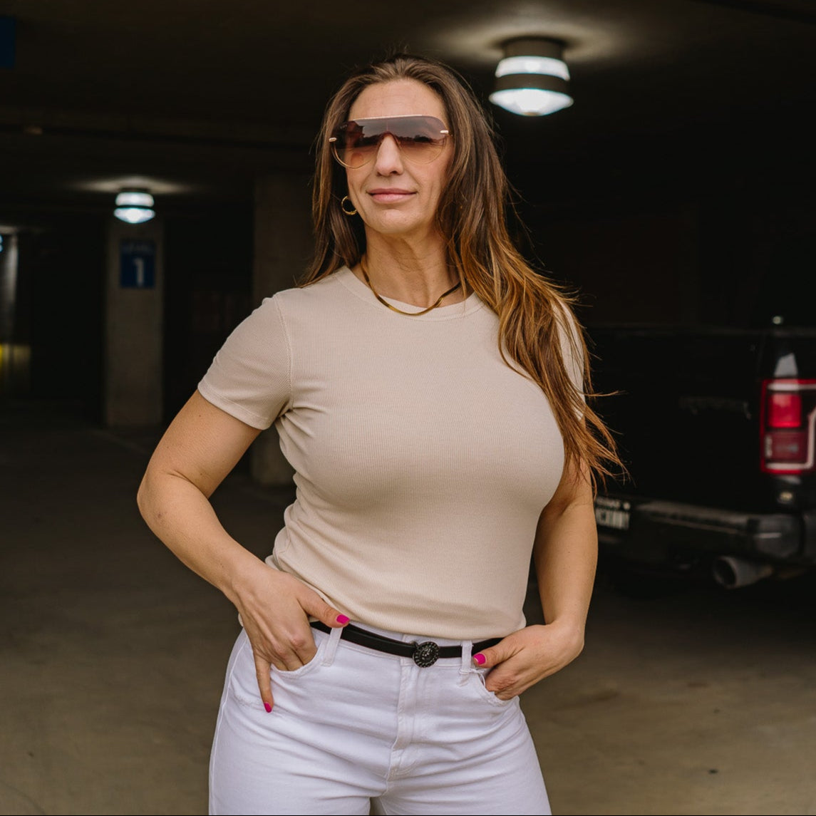 ribbed tee, fitted t-shirt, layering top, basic ribbed shirt, women’s fall essentials, soft rib knit tee, stretchy layering tee, round neck t-shirt, crewneck ribbed top, everyday basic top, fall layering essential, neutral wardrobe basics, athletic style tee, comfy fitted shirt, casual chic top