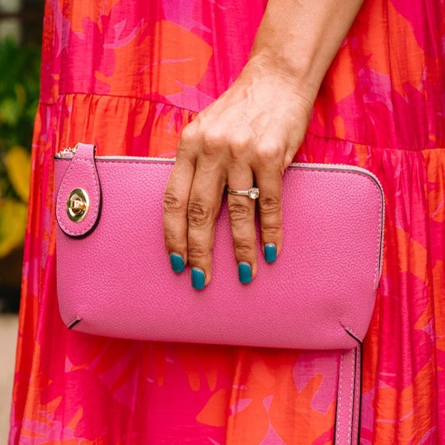 everyday wallet, everyday purse, wristlet, crossbody, everyday piece, white wristlet, white crossbody, pink wristlet, pink crossbody, gold crossbody, gold wristlet, black wristlet, black crossbody, brown wristlet, brown crossbody, grab and go bag, must have accessory, new driver bag, gift for teens, gift for tweens