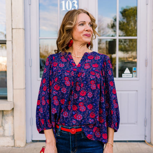 Hi lo top, blouse, floral blouse, floral top, spring florals, summer florals, spring blouse, summer blouses, brunch outfit, brunch blouse, long sleeve top, long sleeve blouse, trending spring tops, trending spring blouses, floral pattern, flirty florals, boho blouse, date night top, business causal, business chic