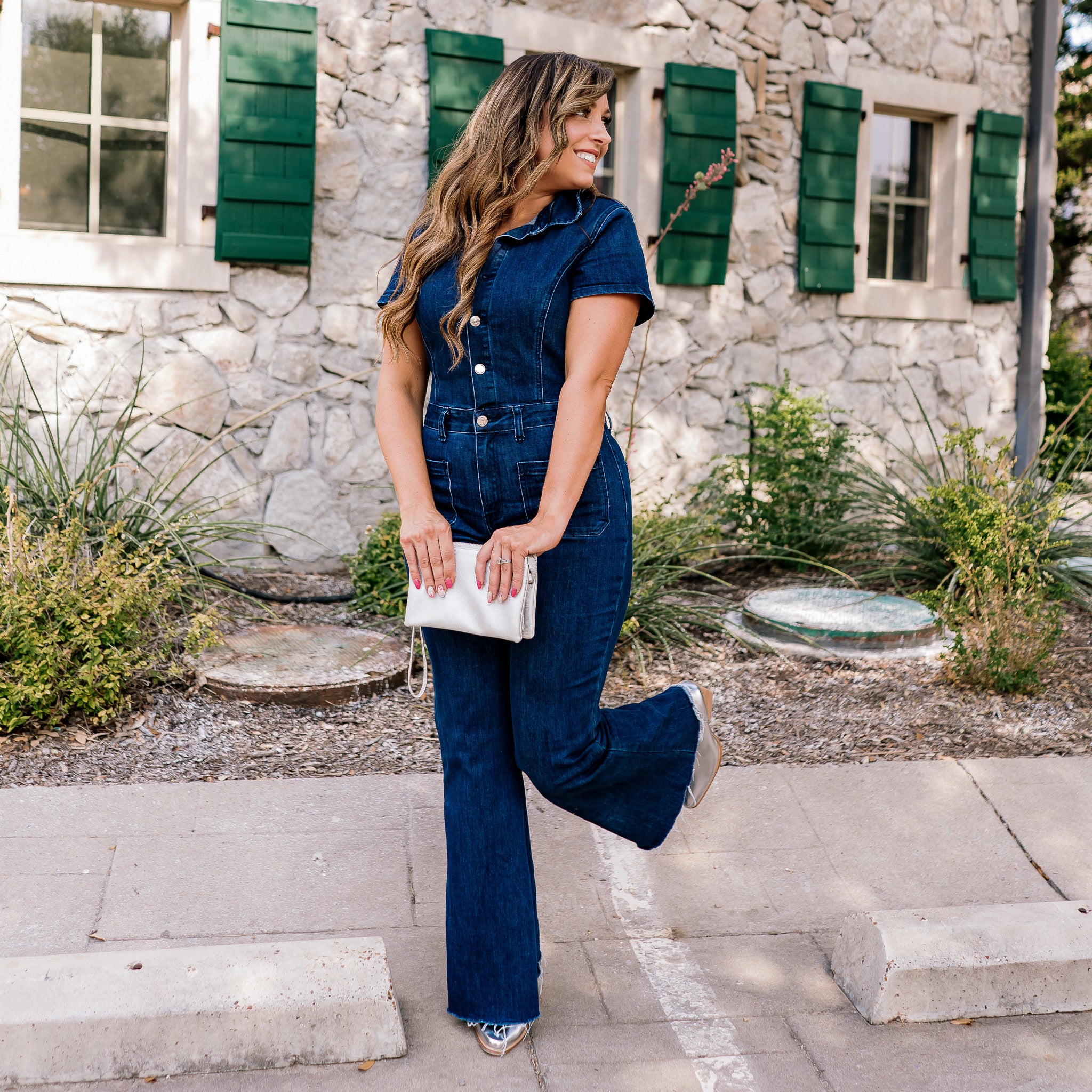 boho, rodeo, nfr, western, onesie, utility, flared, flares, bellbottom, jumpsuit, country, concert, dark wash jumpsuit, dark wash denim, fall denim, country concert outfit, concert outfit, game day look, game day outfit, gameday outfit, brunch outfit, fall outfit, fall photos outfit