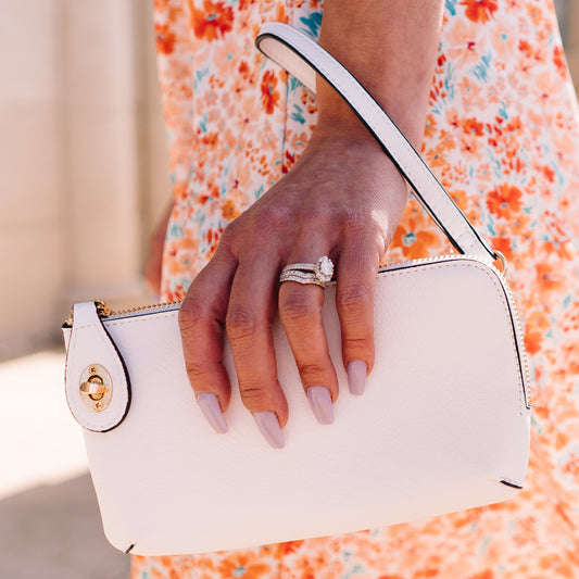 everyday wallet, everyday purse, wristlet, crossbody, everyday piece, white wristlet, white crossbody, pink wristlet, pink crossbody, gold crossbody, gold wristlet, black wristlet, black crossbody, brown wristlet, brown crossbody, grab and go bag, must have accessory, new driver bag, gift for teens, gift for tweens