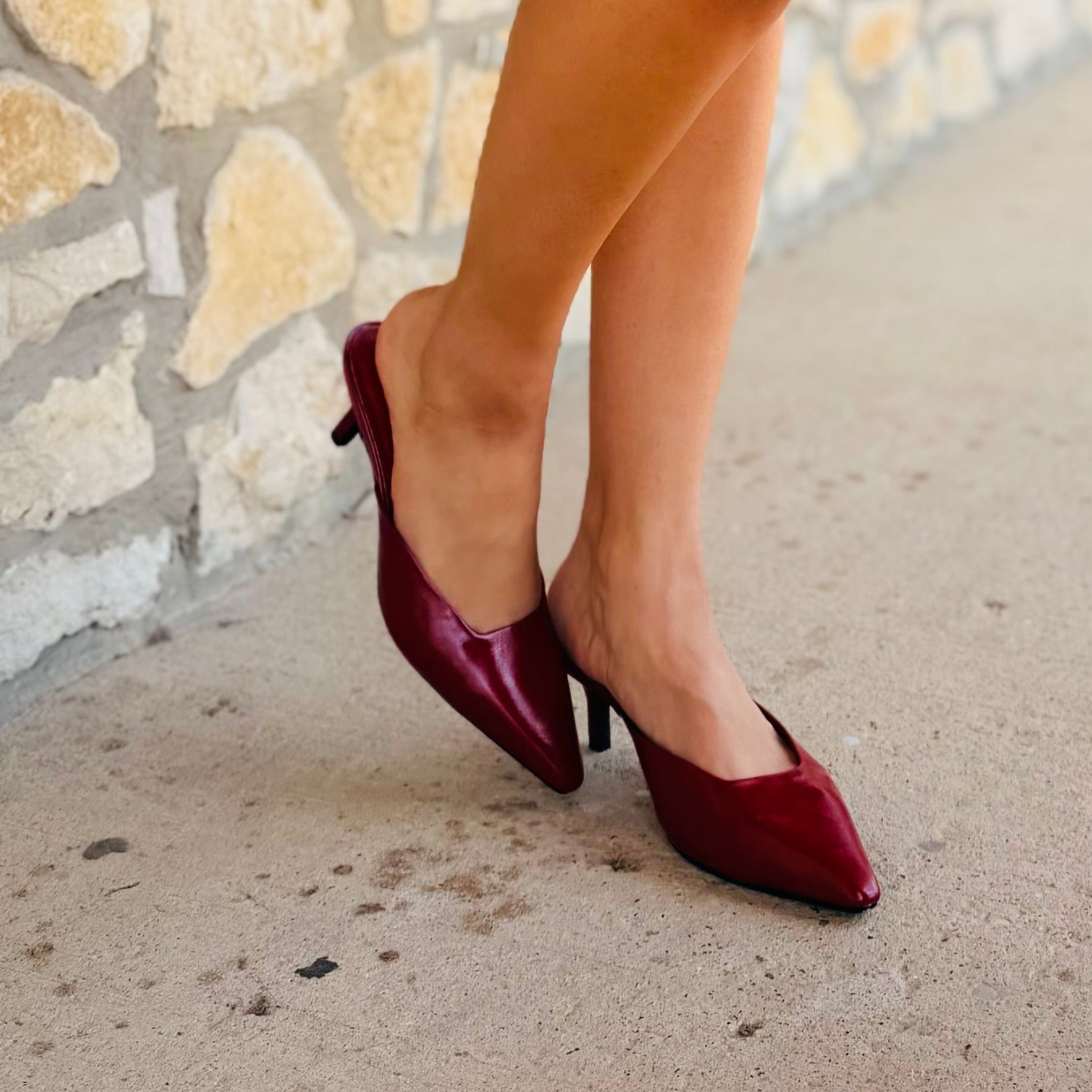 The Victoria Pointed Toe Kitten Heel Mule Slip-On Pumps