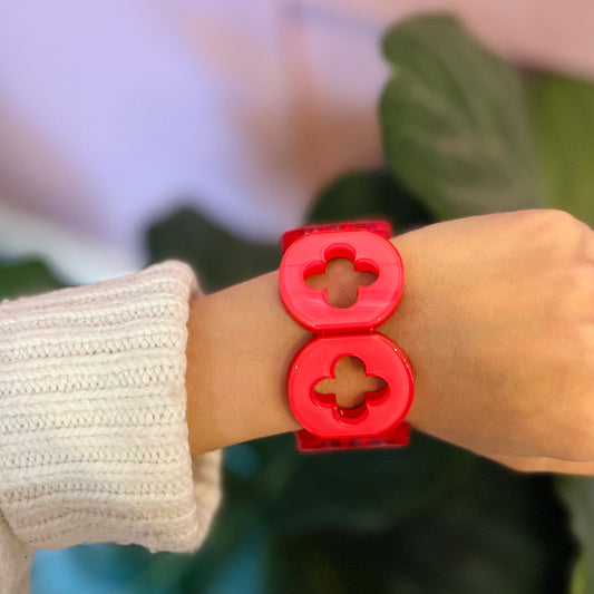 resin bracelets, clover bracelet, clover detail, van cleef dupe, van cleef knockoff, resin cuffs, cuff bracelet, thick bracelet, summer accessories, spring accessories, fun accessories, spring bracelet, summer bracelet, pink bracelet, gift idea, small gift, gift for mom, green bracelet, white bracelet, orange bracelet, lavender bracelet, teal bracelet 