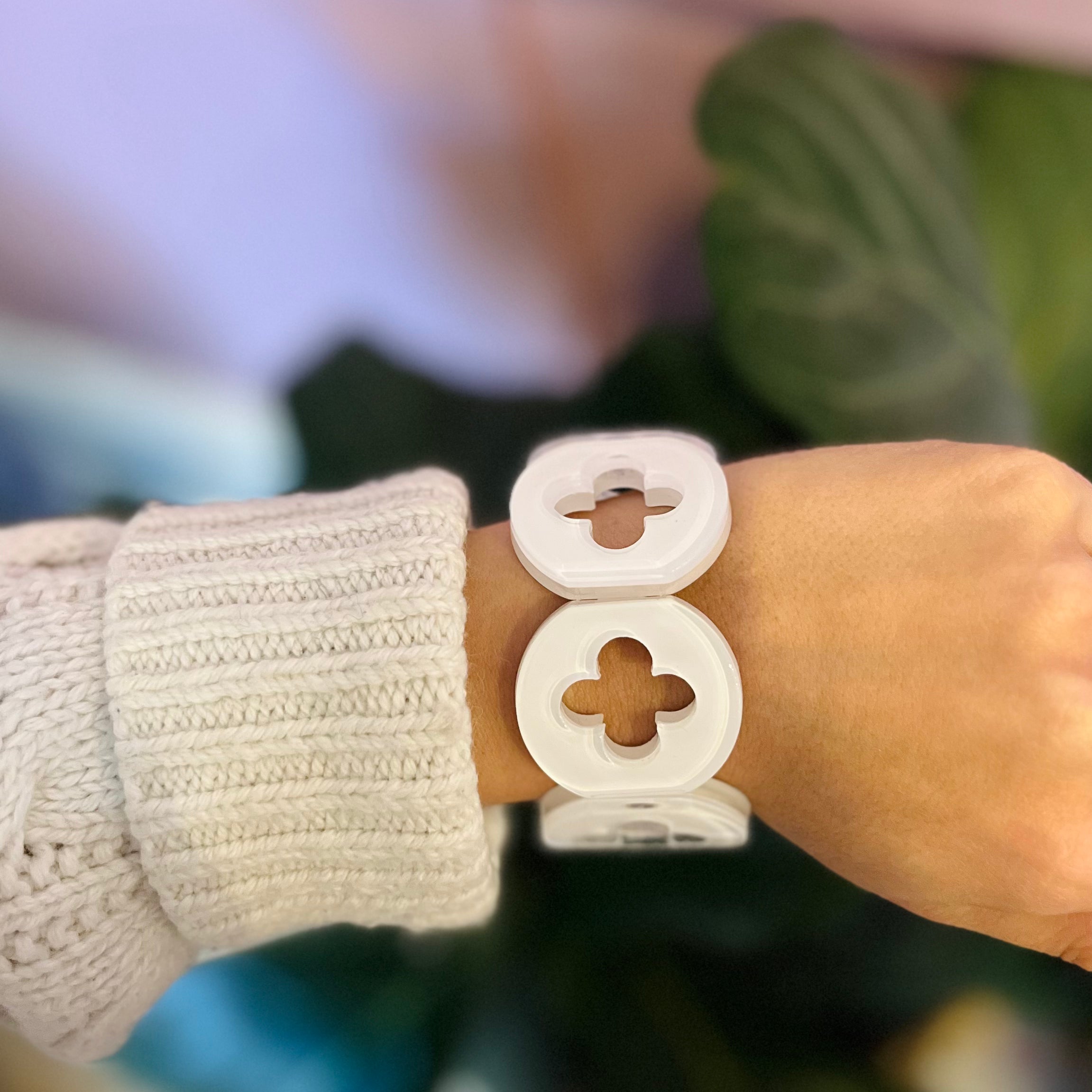 resin bracelets, clover bracelet, clover detail, van cleef dupe, van cleef knockoff, resin cuffs, cuff bracelet, thick bracelet, summer accessories, spring accessories, fun accessories, spring bracelet, summer bracelet, pink bracelet, gift idea, small gift, gift for mom, green bracelet, white bracelet, orange bracelet, lavender bracelet, teal bracelet 