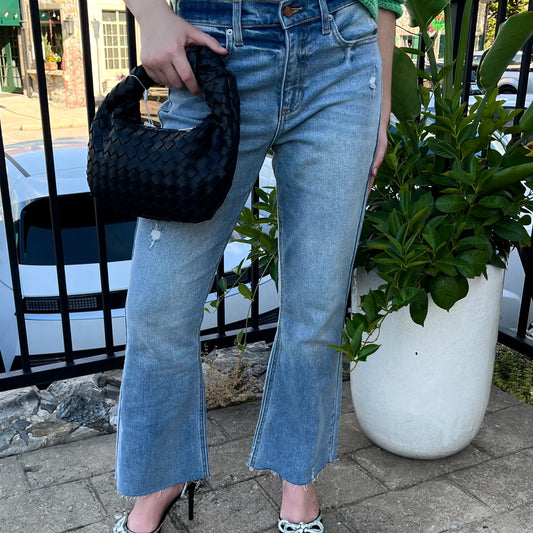 straight leg jeans, cropped jeans, light wash jeans, light wash denim, cropped jeans, straight leg jeans, straight cropped jeans, cropped leg jeans, light wash straight leg jeans, clean denim, teacher denim, back to school denim, school jeans, clean jeans