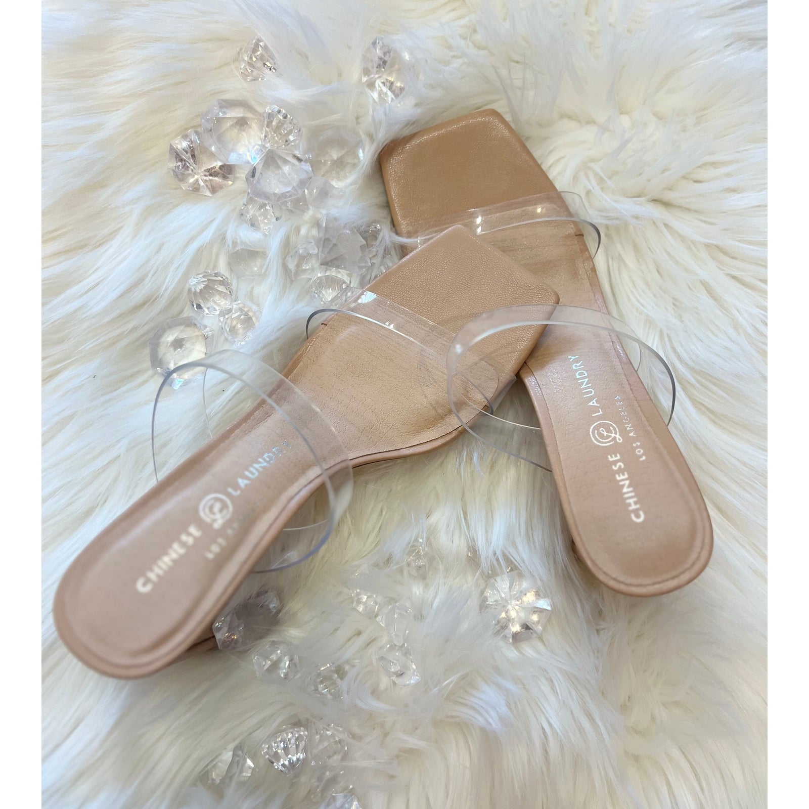clear heel, skinny heel, neutral heel, simple heel, chic elegant heel, mckinney boutiuque, prosper boutique, mckinney,
Formal Heel.