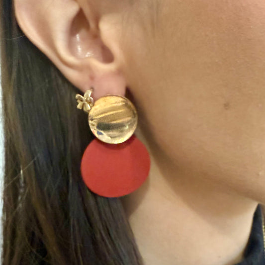 gold detail earrings, multicolor earrings, gold circular earrings, gold circle earrings, matte circle earrings, stud dangle earrings, earrings, staple jewelry, staple earrings, lightweight earrings