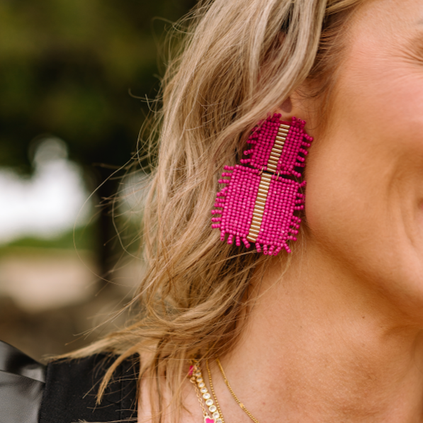 square beaded earrings, beaded earrings, beaded dangle earrings, square earrings, gold detail earrings, summer earrings, bold earrings, vibrant earrings, spring earrings, pink beaded earrings, pink earrings