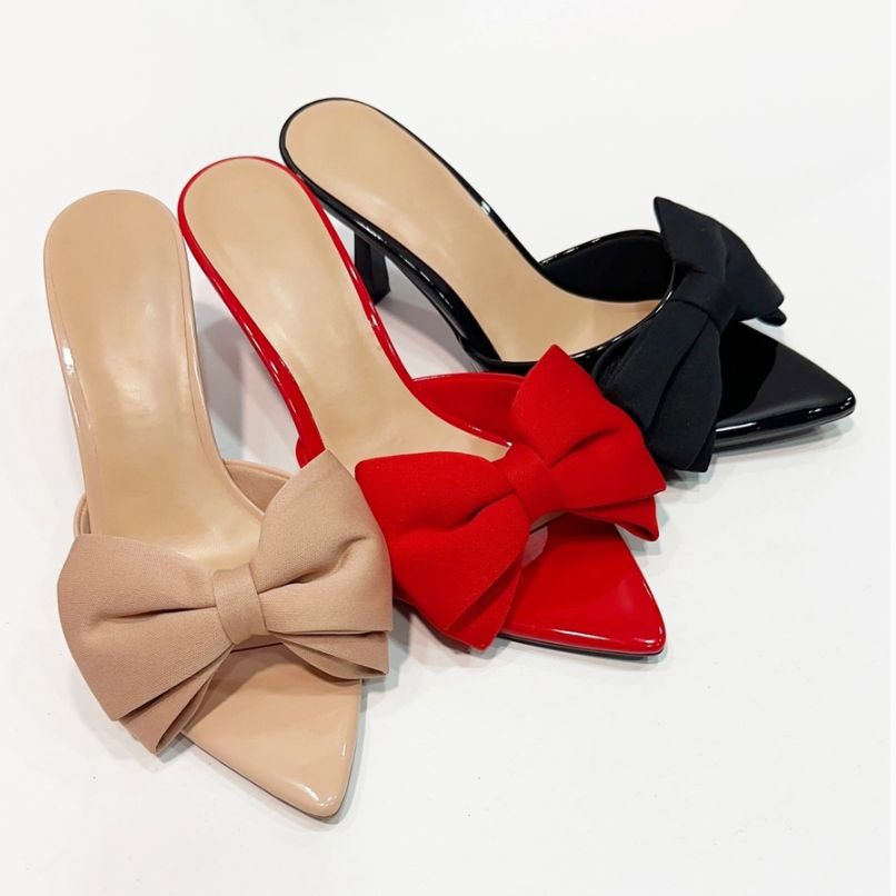 satin heels, kitten heels, pointed toe heels, pointed toe kitten heels, low heels, black heels, nude heels, red heels, red kitten heels, black kitten heels, nude kitten heels, bow heels, black bow heels, nude bow heels, date night heels, homecoming heels