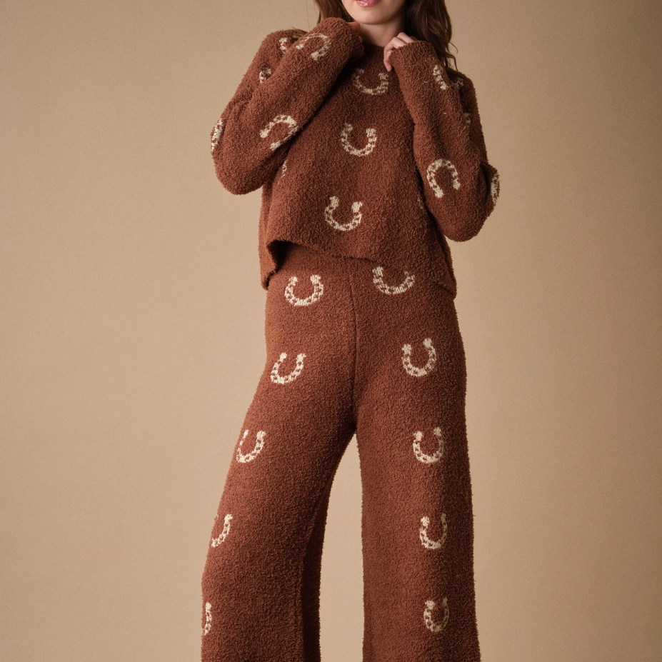 The Saddle & Stitch Horseshoe Teddy Knit Set