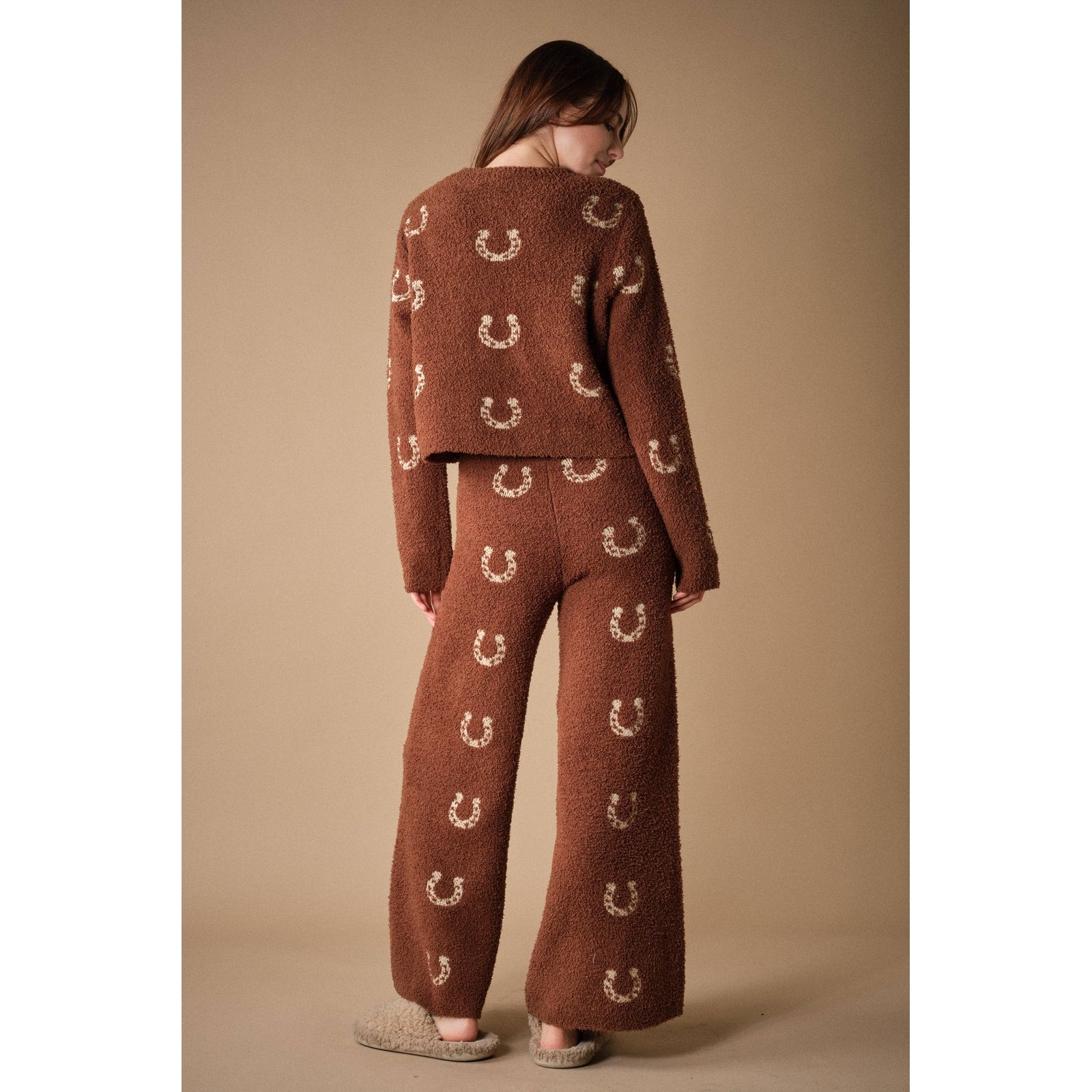 The Saddle & Stitch Horseshoe Teddy Knit Set