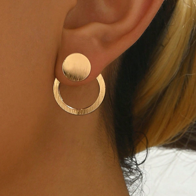 The Everly Geometric Circle Earrings