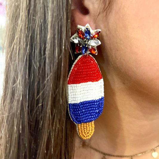 beaded earrings, 4th of july earrings, USA earrings, patriotic earrings, red white and blue earrings, memorial day earrings, veterans day earrings, united states earrings, Labor Day earrings, USA patriotic earrings, patriotic accessories, 4th of July accessories, star earrings, sequin earrings, dangle earrings, seed bead earrings