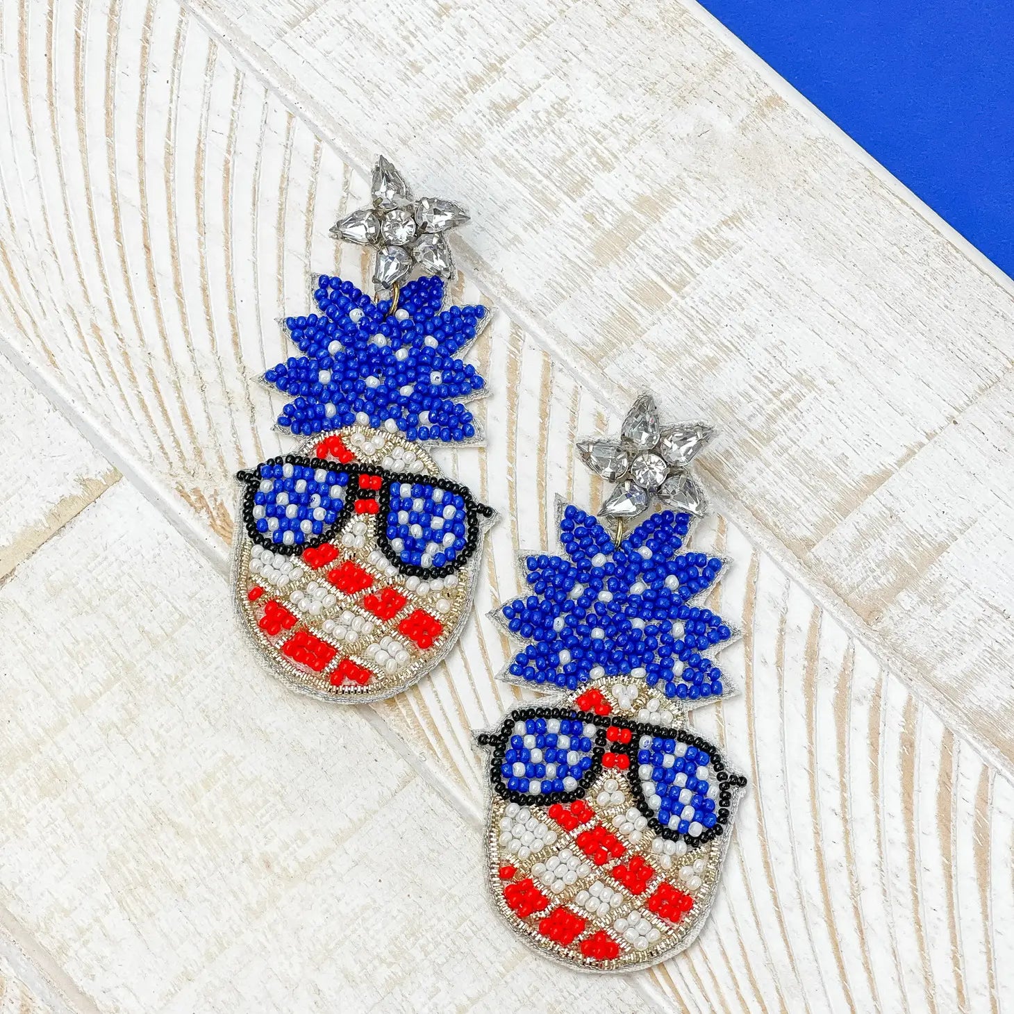 beaded earrings, 4th of july earrings, USA earrings, patriotic earrings, red white and blue earrings, memorial day earrings, veterans day earrings, united states earrings, Labor Day earrings, USA patriotic earrings, patriotic accessories, 4th of July accessories, star earrings, sequin earrings, dangle earrings, seed bead earrings