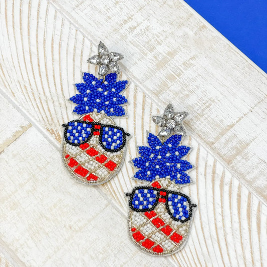 beaded earrings, 4th of july earrings, USA earrings, patriotic earrings, red white and blue earrings, memorial day earrings, veterans day earrings, united states earrings, Labor Day earrings, USA patriotic earrings, patriotic accessories, 4th of July accessories, star earrings, sequin earrings, dangle earrings, seed bead earrings