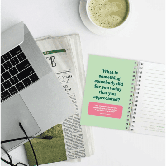 Giving Gratitude 30 Day Journal - Karadise Boutique